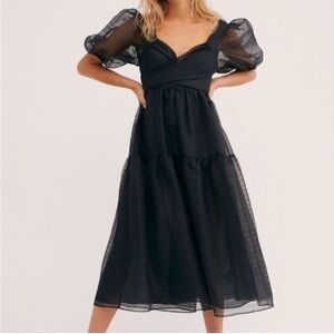 FREE PEOPLE Black Midi Tulle Puff Sleeve Hailey Dress Gown in Black Size 10